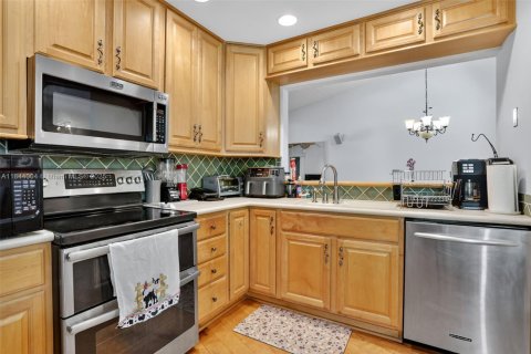 Villa ou maison à vendre à Deerfield Beach, Floride: 3 chambres, 126.72 m2 № 1940498 - photo 15