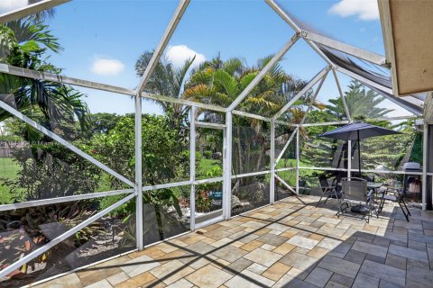 Villa ou maison à vendre à Deerfield Beach, Floride: 3 chambres, 126.72 m2 № 1940498 - photo 29