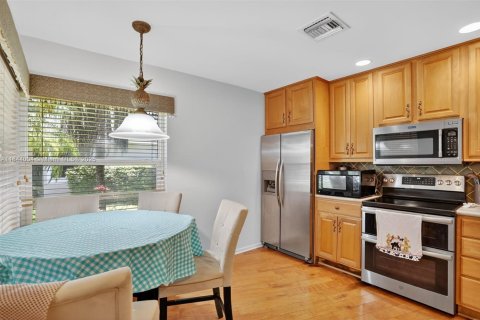 Villa ou maison à vendre à Deerfield Beach, Floride: 3 chambres, 126.72 m2 № 1940498 - photo 13