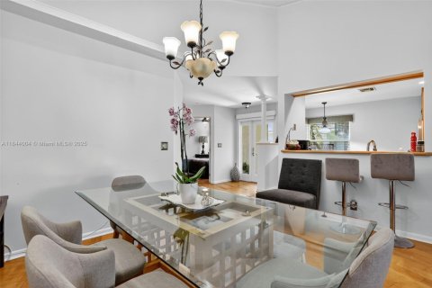Villa ou maison à vendre à Deerfield Beach, Floride: 3 chambres, 126.72 m2 № 1940498 - photo 6