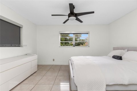 Copropriété à vendre à Hollywood, Floride: 2 chambres, 83.61 m2 № 2041966 - photo 18
