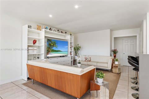 Copropriété à vendre à Hollywood, Floride: 2 chambres, 83.61 m2 № 2041966 - photo 9