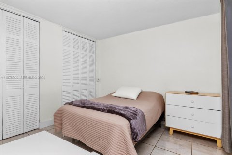 Copropriété à vendre à Hollywood, Floride: 2 chambres, 83.61 m2 № 2041966 - photo 24