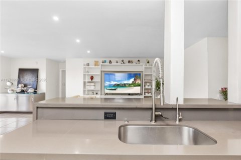 Copropriété à vendre à Hollywood, Floride: 2 chambres, 83.61 m2 № 2041966 - photo 7