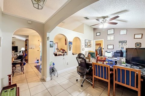 Villa ou maison à vendre à Minneola, Floride: 4 chambres, 155.33 m2 № 2436779 - photo 5