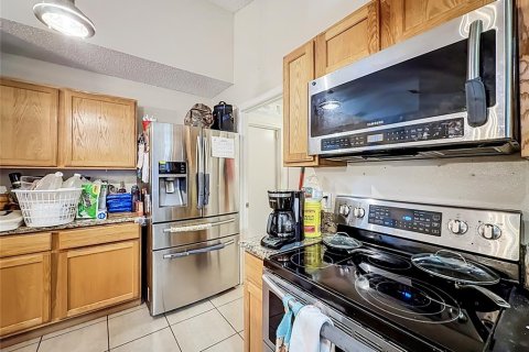 Villa ou maison à vendre à Minneola, Floride: 4 chambres, 155.33 m2 № 2436779 - photo 10