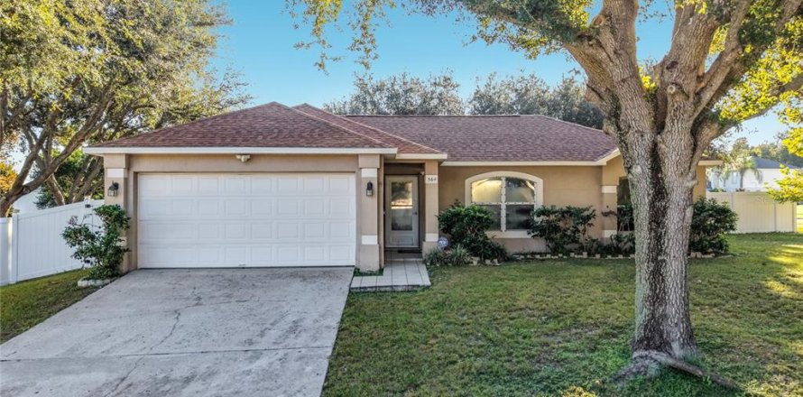 Villa ou maison à Minneola, Floride 4 chambres, 155.33 m2 № 2436779