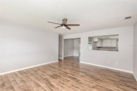 Casa en venta en DeBary, Florida, 2 dormitorios, 115.48 m2 № 1865958 - foto 4