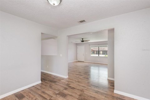 Casa en venta en DeBary, Florida, 2 dormitorios, 115.48 m2 № 1865958 - foto 8