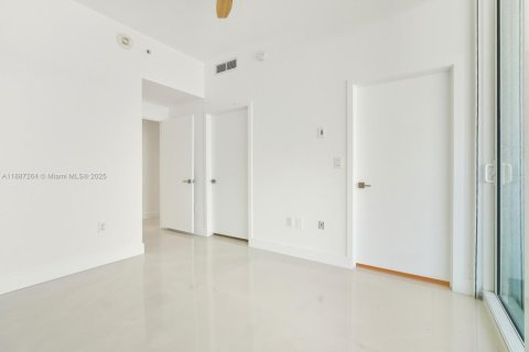 Condominio en venta en Miami, Florida, 2 dormitorios, 120.12 m2 № 1981770 - foto 14