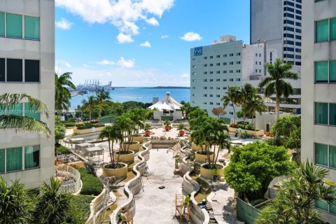 Condominio en venta en Miami, Florida, 2 dormitorios, 120.12 m2 № 1981770 - foto 26