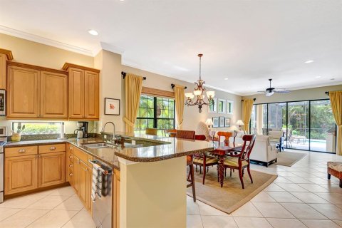 Купить виллу или дом в Лейквуд Ранч, Флорида 6 комнат, 178.28м2, № 1816204 - фото 13