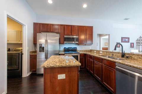 House in Plant City, Florida 4 bedrooms, 229.19 sq.m. № 1677981 - photo 12