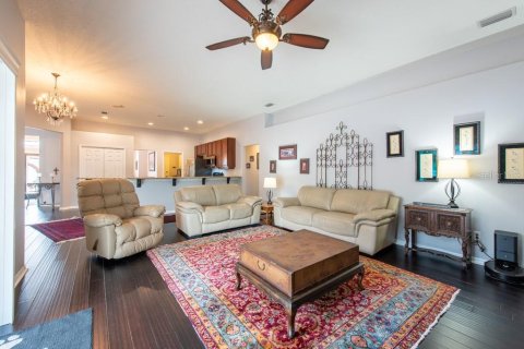 House in Plant City, Florida 4 bedrooms, 229.19 sq.m. № 1677981 - photo 7
