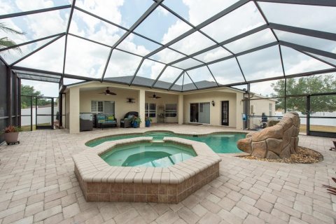 House in Plant City, Florida 4 bedrooms, 229.19 sq.m. № 1677981 - photo 3