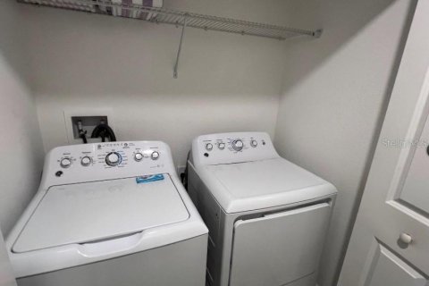 Touwnhouse à louer à Davenport, Floride: 4 chambres, 177.81 m2 № 2148058 - photo 11