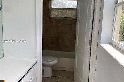 Снять в аренду виллу или дом в Холливуд, Флорида 3 спальни, 111.48м2, № 1991578 - фото 14