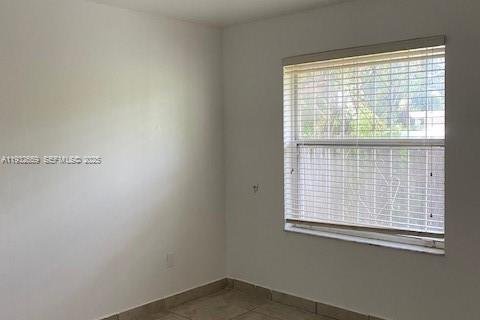 Снять в аренду виллу или дом в Холливуд, Флорида 3 спальни, 111.48м2, № 1991578 - фото 12