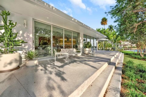 Villa ou maison à louer à Key Biscayne, Floride: 5 chambres, 439.06 m2 № 1937494 - photo 10