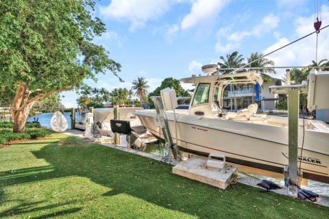 Casa en alquiler en Key Biscayne, Florida, 5 dormitorios, 439.06 m2 № 1937494 - foto 23