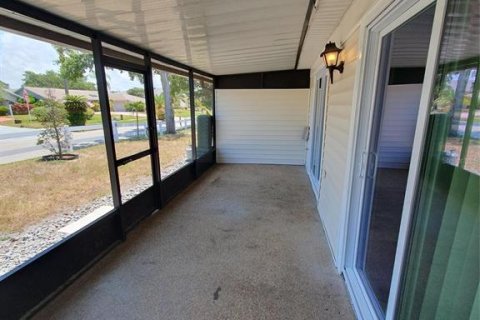 House in Palm Harbor, Florida 2 bedrooms, 92.9 sq.m. № 2198495 - photo 9