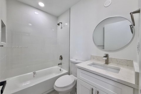 Touwnhouse à vendre à Doral, Floride: 3 chambres, 128.21 m2 № 2086101 - photo 24