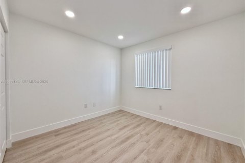Touwnhouse à vendre à Doral, Floride: 3 chambres, 128.21 m2 № 2086101 - photo 25