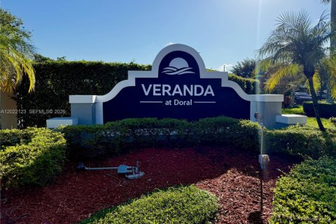 Touwnhouse à vendre à Doral, Floride: 3 chambres, 128.21 m2 № 2086101 - photo 30
