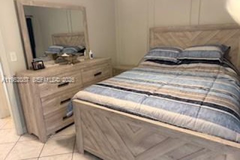 Купить кондоминиум в Халландейл-Бич, Флорида 1 спальня, 58.06м2, № 2006417 - фото 4