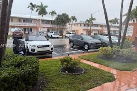 Купить кондоминиум в Халландейл-Бич, Флорида 1 спальня, 58.06м2, № 2006417 - фото 2