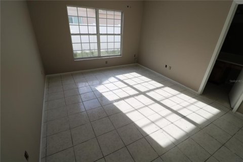 Villa ou maison à louer à Tampa, Floride: 4 chambres, 142.98 m2 № 2388271 - photo 3