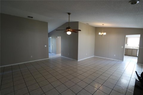 Villa ou maison à louer à Tampa, Floride: 4 chambres, 142.98 m2 № 2388271 - photo 24