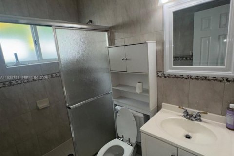 Condo in Miami Beach, Florida  № 2052895 - photo 19