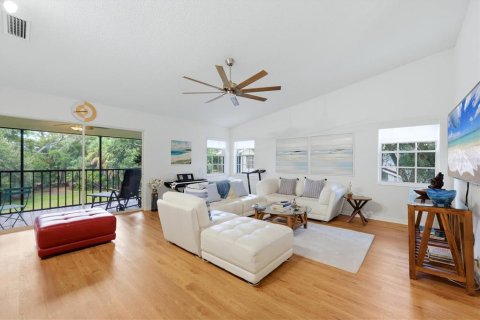 Condo in Sarasota, Florida, 2 bedrooms № 2393742 - photo 8