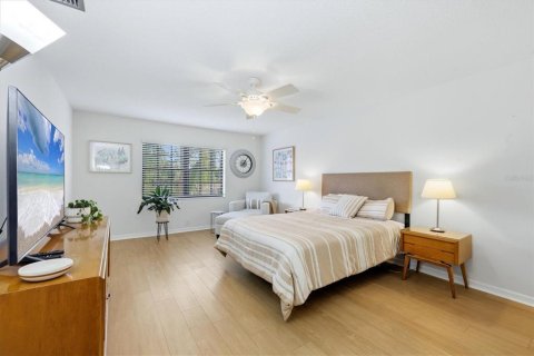 Condo in Sarasota, Florida, 2 bedrooms № 2393742 - photo 26
