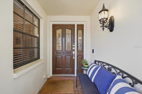Condo in Sarasota, Florida, 2 bedrooms № 2393742 - photo 5