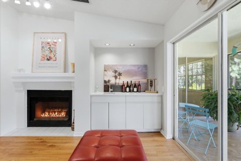 Condo in Sarasota, Florida, 2 bedrooms № 2393742 - photo 9