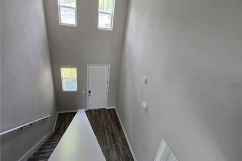 Villa ou maison à louer à Clermont, Floride: 4 chambres, 200.67 m2 № 2388373 - photo 3