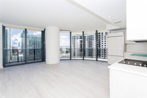 Condominio en venta en Miami, Florida, 2 dormitorios, 97.83 m2 № 1949089 - foto 3
