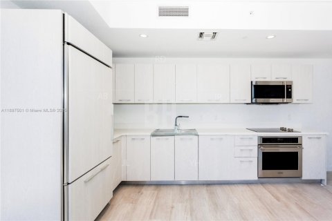 Condominio en venta en Miami, Florida, 2 dormitorios, 97.83 m2 № 1949089 - foto 4
