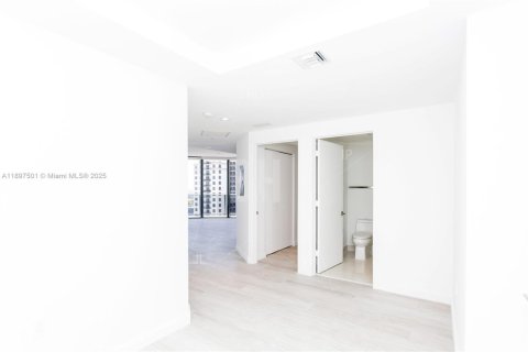 Condominio en venta en Miami, Florida, 2 dormitorios, 97.83 m2 № 1949089 - foto 6