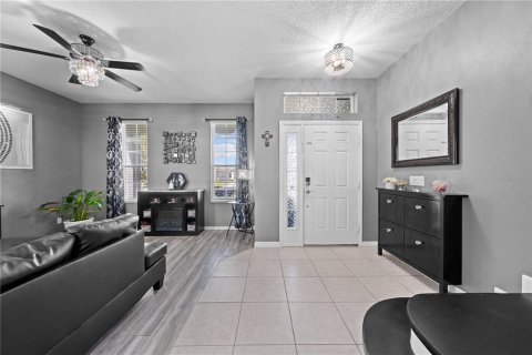 House in Kissimmee, Florida 5 bedrooms, 259.38 sq.m. № 1914623 - photo 6