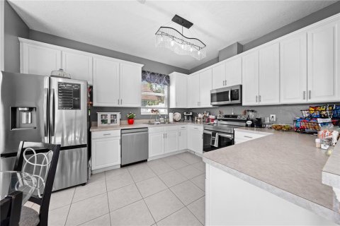 House in Kissimmee, Florida 5 bedrooms, 259.38 sq.m. № 1914623 - photo 30