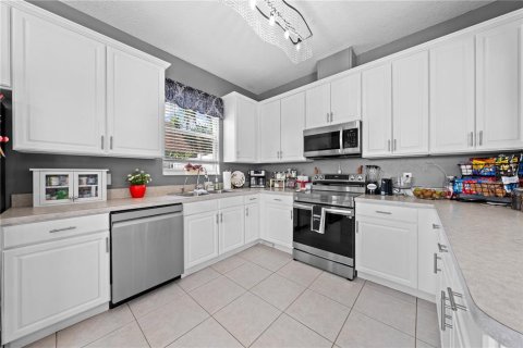 House in Kissimmee, Florida 5 bedrooms, 259.38 sq.m. № 1914623 - photo 29