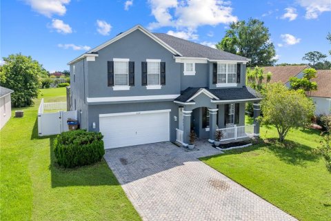 House in Kissimmee, Florida 5 bedrooms, 259.38 sq.m. № 1914623 - photo 3