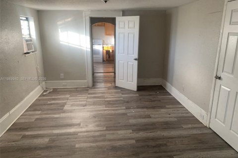 Immobilier commercial à vendre à Jacksonville, Floride: 293.57 m2 № 2189335 - photo 14