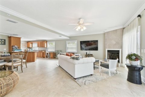 Casa en alquiler en Redington Beach, Florida, 4 dormitorios, 269.6 m2 № 1754875 - foto 6