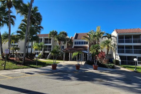 Condo in Weston, Florida, 1 bedroom  № 2003632 - photo 22