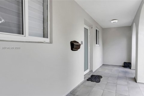 Купить таунхаус в Хайалиа, Флорида 2 спальни, 134.89м2, № 2314029 - фото 4