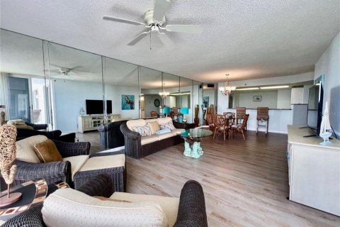 Condominio en venta en Hutchinson Island South, Florida, 2 dormitorios, 121.7 m2 № 1800447 - foto 6
